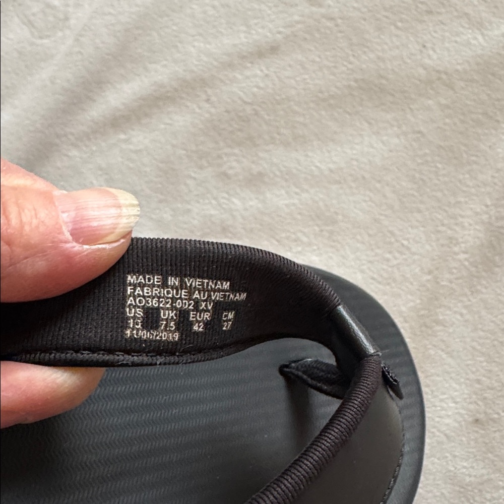 Nike flip flops - Picture 7 of 8
